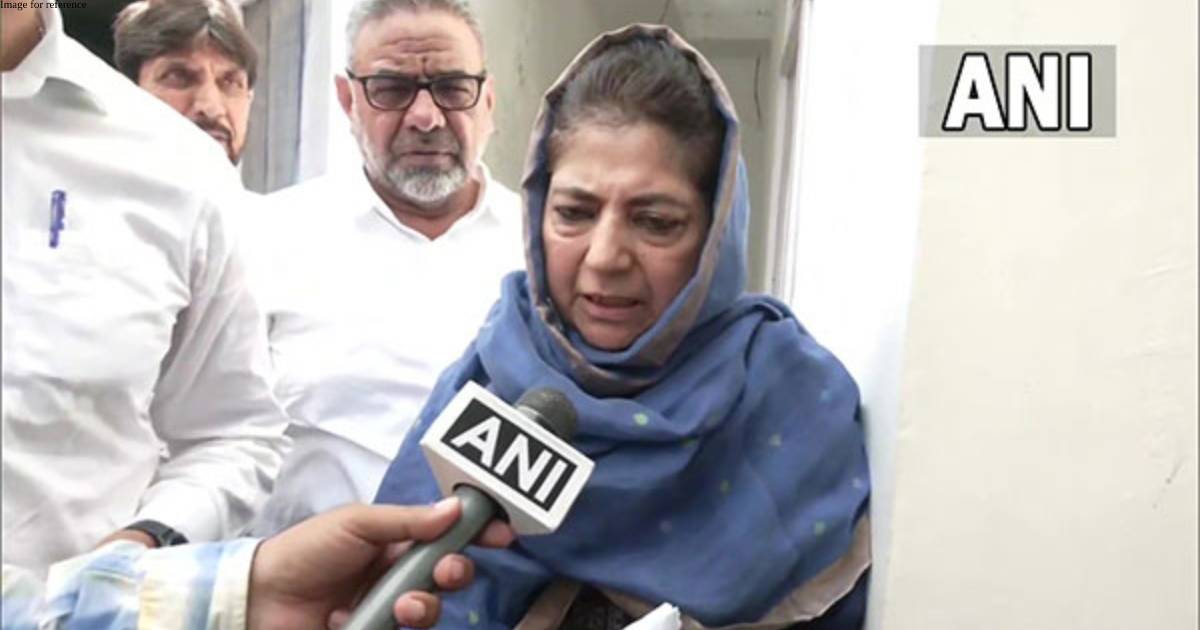 PDP chief Mehbooba Mufti asked to vacate government quarter